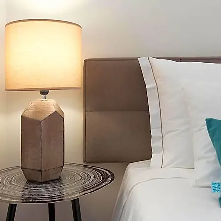 Oriente 25 By Iin - Parque Nacoes 4*